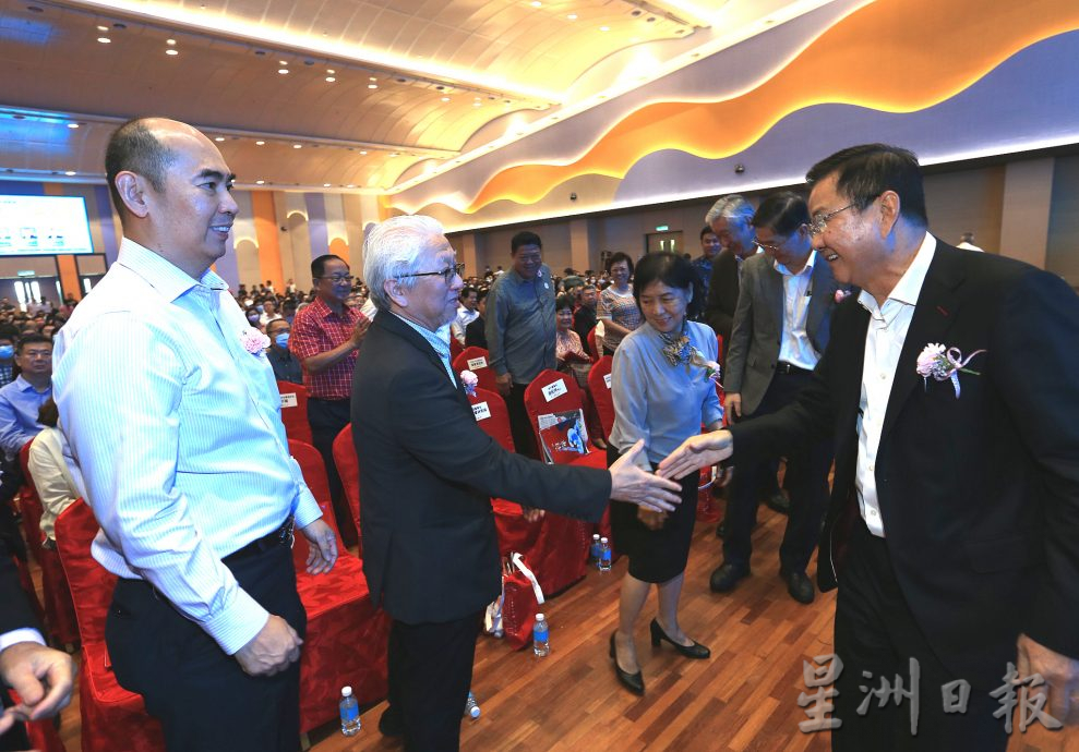 主文∕滨华百年校庆企业讲座逾千人出席