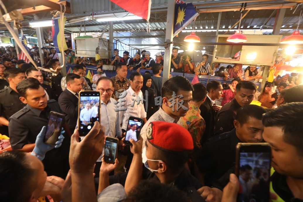 安华与印尼总统佐科威联合新闻发布会