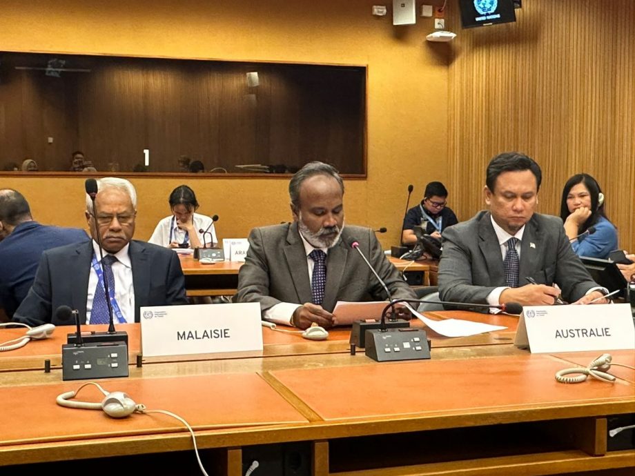 人力资源部长西华古玛日前率团出席在瑞士日内瓦举行第111届国际劳工大会