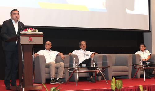 何时落实交通理论电脑考试?陆兆福:先制定SOP