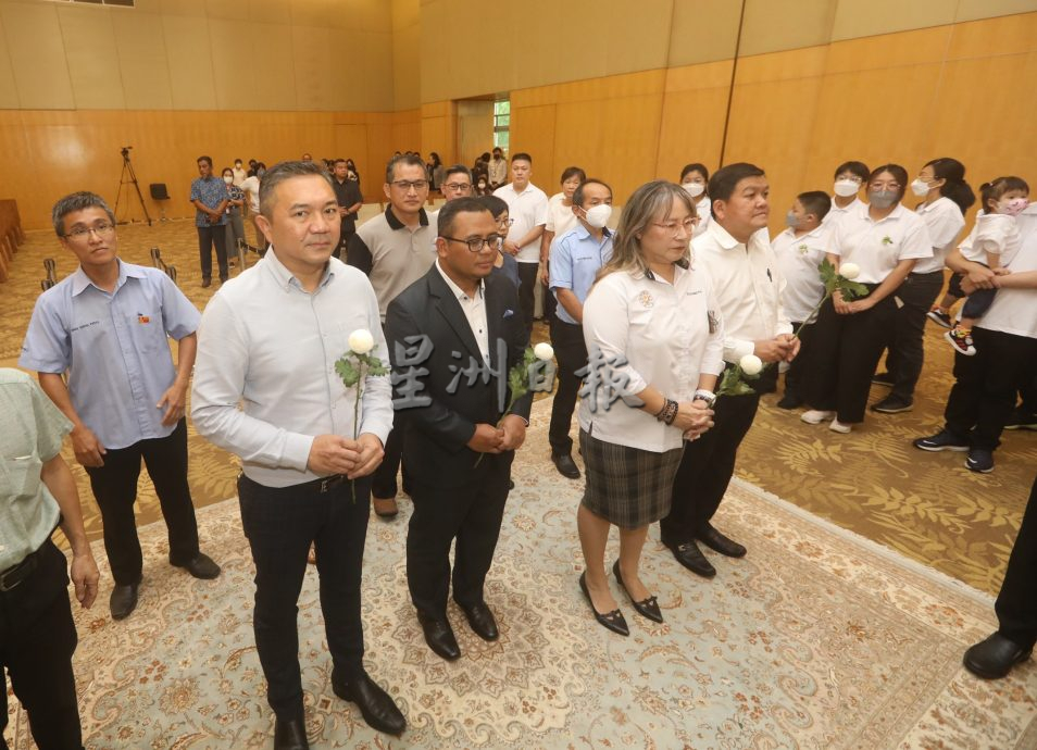 大臣吊唁莫泰熙