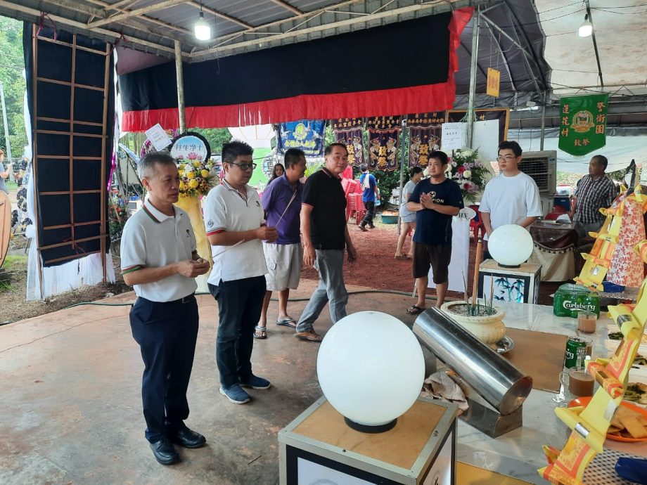 全国：新闻：盼未来数日有奇迹，否则家属或让宇涵与家人天国团聚