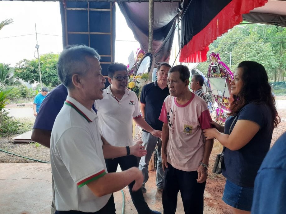 全国：新闻：盼未来数日有奇迹，否则家属或让宇涵与家人天国团聚