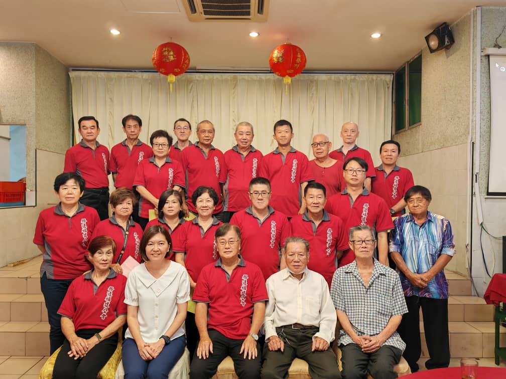 务边福建公会举办周年宴会和颁发奖励金