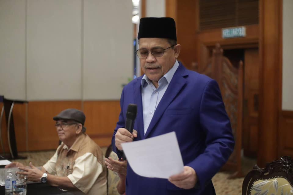 包括秘书等3重职换人 泳总迎改革机会