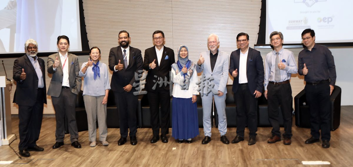 卫生总监：主持双威大学“结直肠癌醒觉论坛”开幕