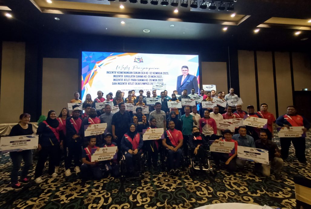 听障奥运羽球赛勇夺金银铜  文炜楹获甲州赏6万奖金