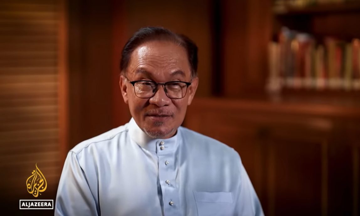 回忆1998年被警方殴打 安华:“以为我会活不下去”