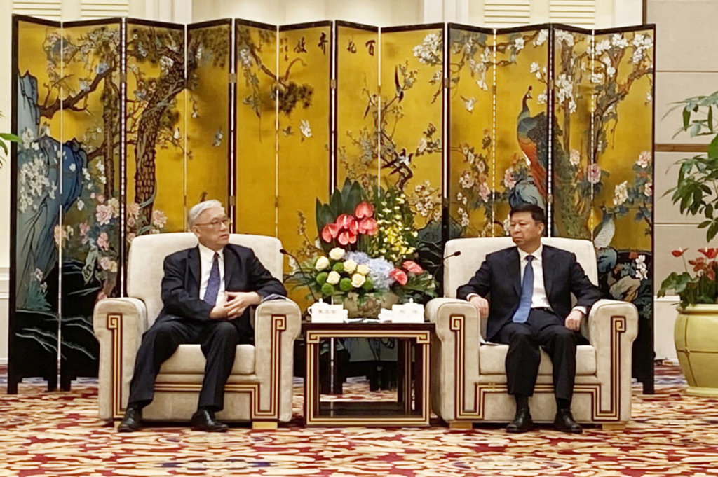 夏立言拜会宋涛 争取台东凤梨释迦恢复输中国