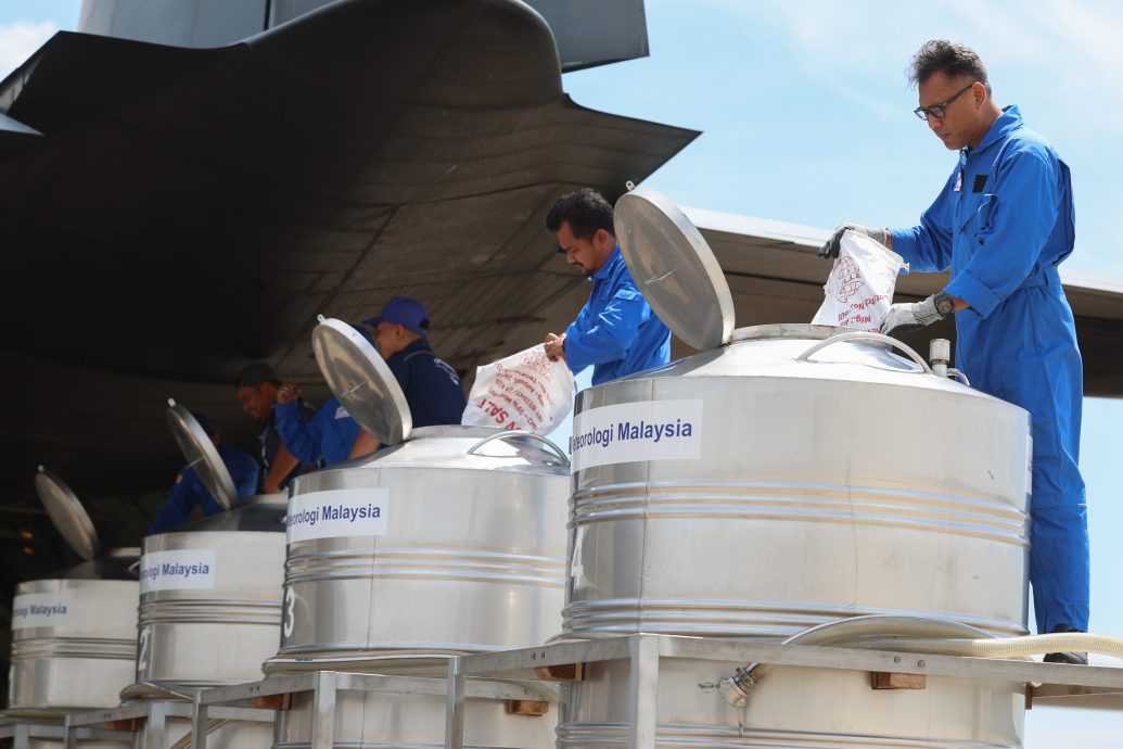槟2水坝次轮人造雨  