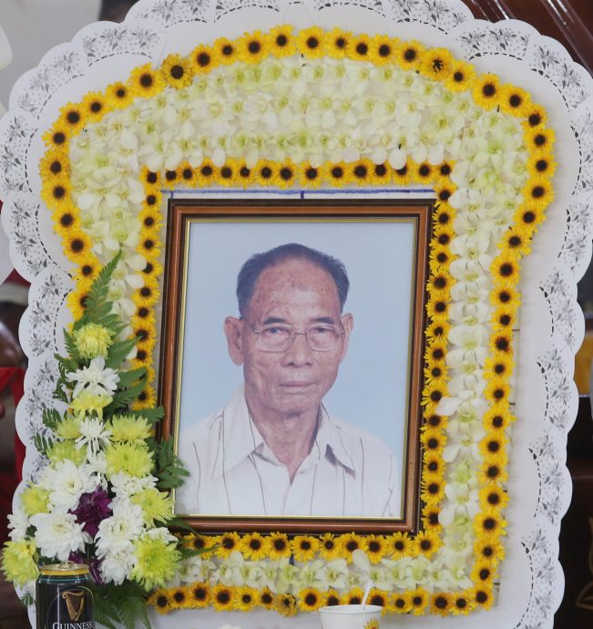 大都会-老夫妇同一日过世/8图(可选下)