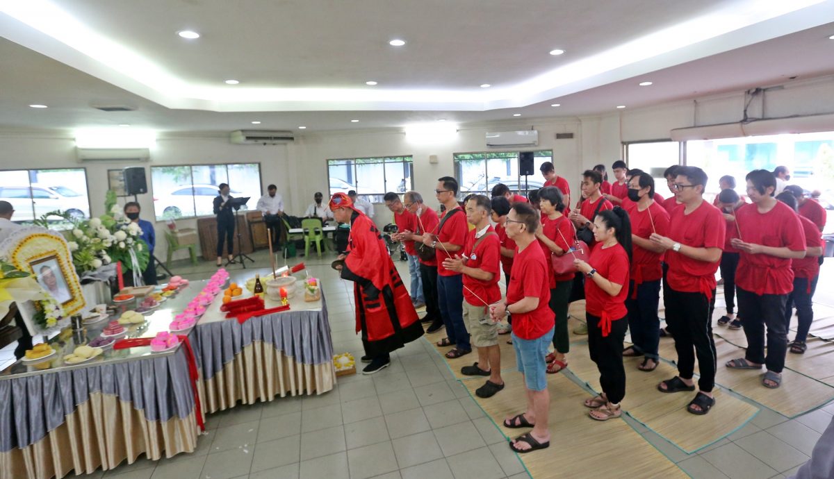 大都会-老夫妇同一日过世/8图(可选下)