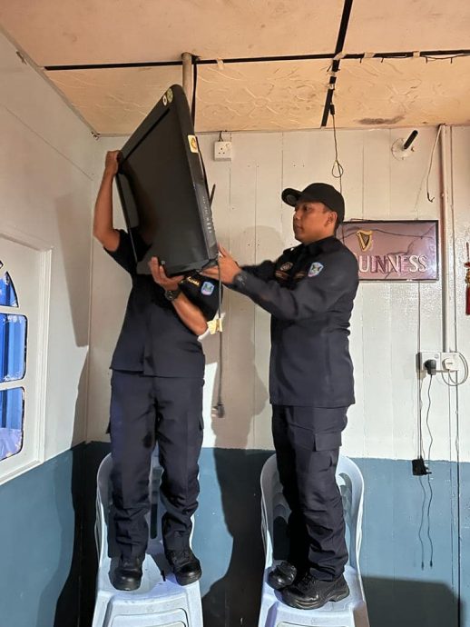 大都会/巴生市议会拉大队入岛 展开取缔行动/7图