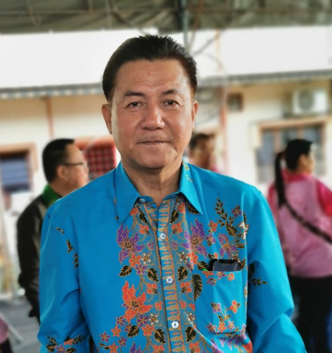 大都会/早报可以做头/仁嘉隆铜锣庙牌楼，举行开幕大典