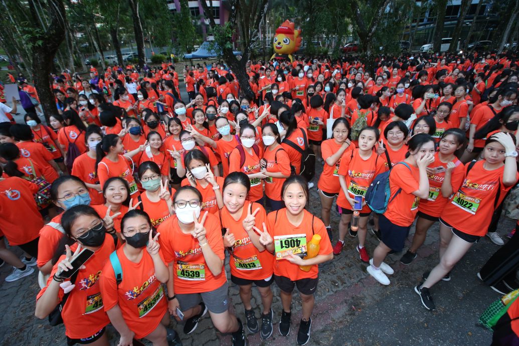 大都会/早报头/吉隆坡“中华行”逾3000人参与