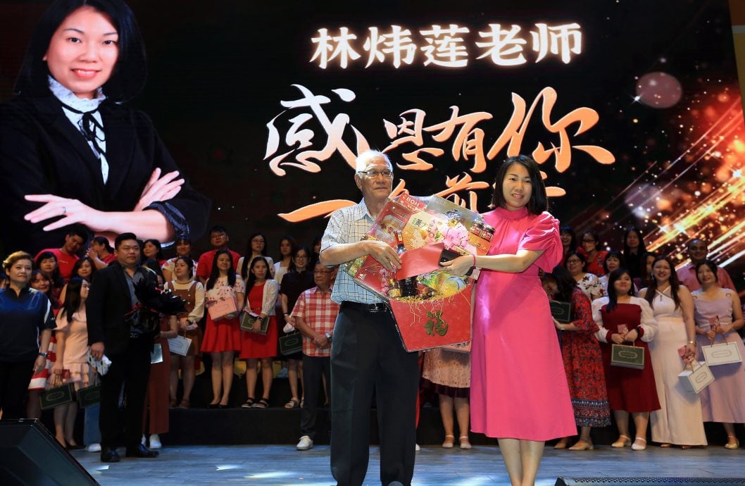 大都会/燕美华小98年校庆及教师节庆典/4图