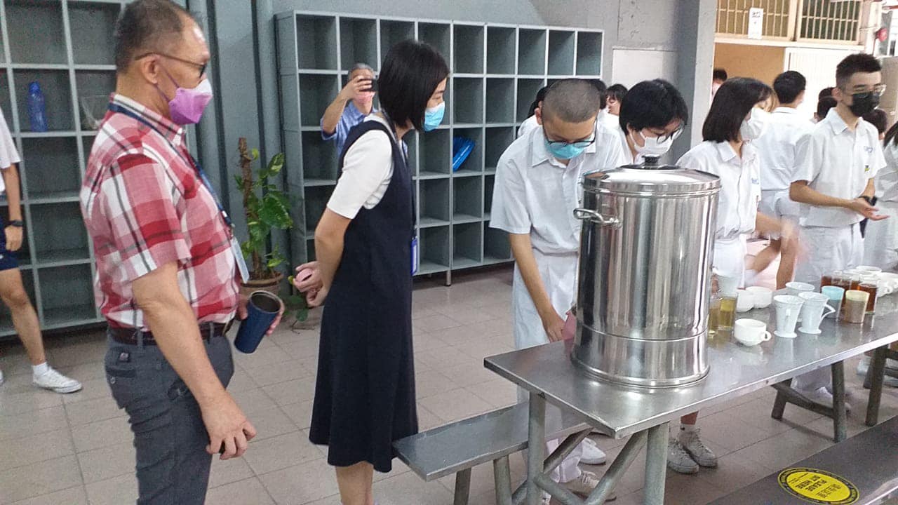 大都会/ME02头/兴华高一级联学生自治会煲凉茶