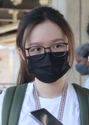 大都会/ME03头/搭公交或无需戴口罩,民众不赞同“脱罩”