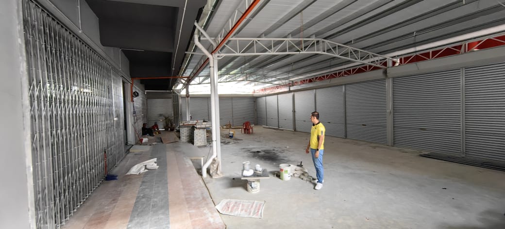 大都会/ME03头/步行道和五角基遭霸占 违法搭建成新建筑物