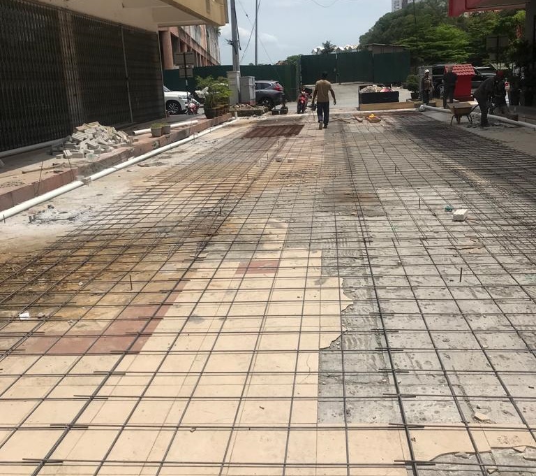 大都会/ME03头/步行道和五角基遭霸占 违法搭建成新建筑物