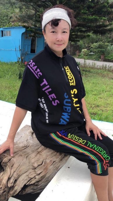 女星上厕所被偷拍 经纪人竟要她息事宁人