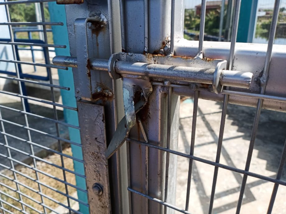 封面主文-大都会/班村巴板路水闸电缆被偷致失灵一天/7图