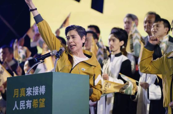 小泥／《人选之人—造浪者》选举幕后的螺丝钉群像