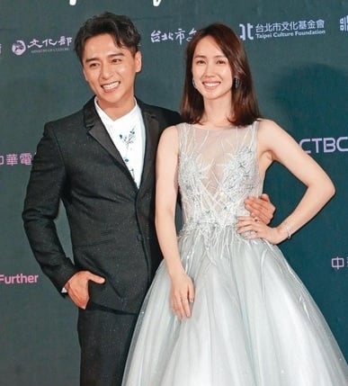 小薰遭私讯性骚扰逾半年 怒公布恶心对话喊告