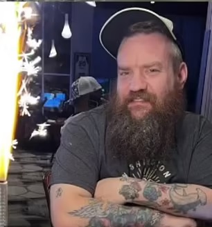 少女开长途车累到睡着 一家四口堕河中溺毙