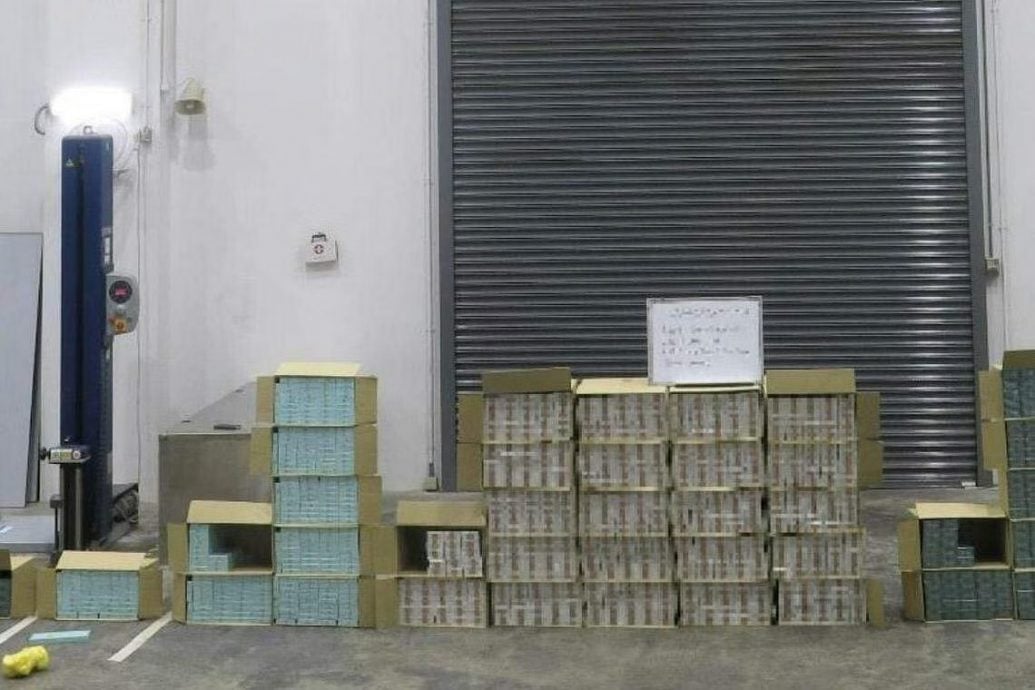 *已签发*柔:狮城二三事:运漏税烟并保留所得 狮城男子判监24个月