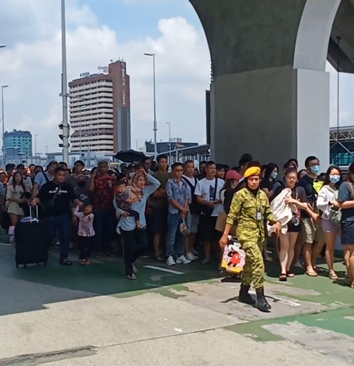 **已签发**柔:第三版次头(最新):长堤和第二通道塞爆,柔警加强监督及执法