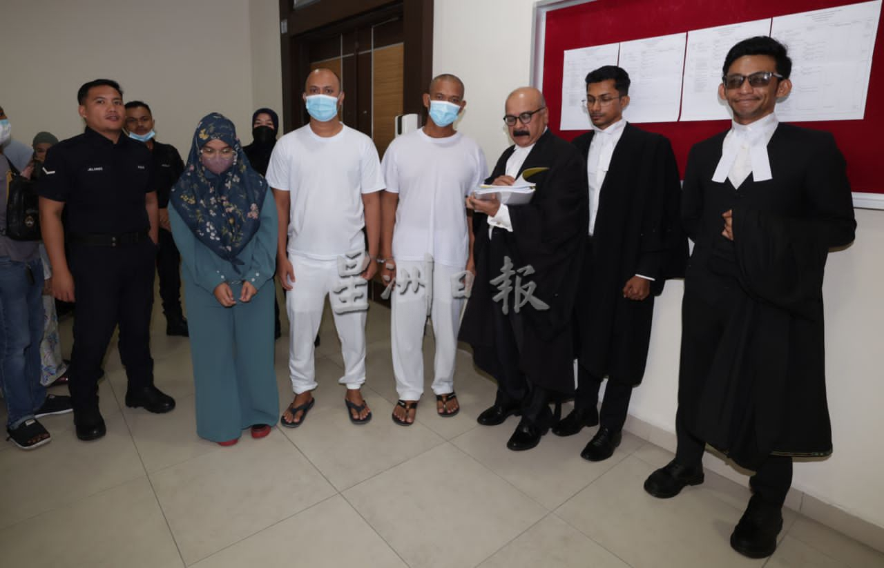 **已签发**柔:贩毒及拥毒的证据不足,3好友表罪不成立当庭释放