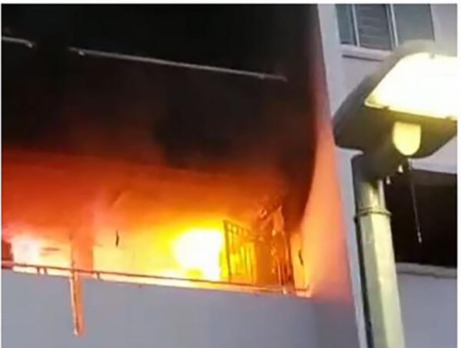 (已签发)柔:狮城二三事:勿洛夺命火3死1伤案:验尸庭揭露 未熄烟蒂留纸箱丢前或燃烧酿祸