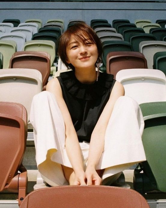 广末凉子改口认出轨 宣布无限期停工