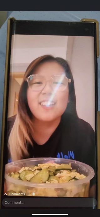 张芯仪报平台视频疑点重重  网：不明帐号、翻摄、表情不安