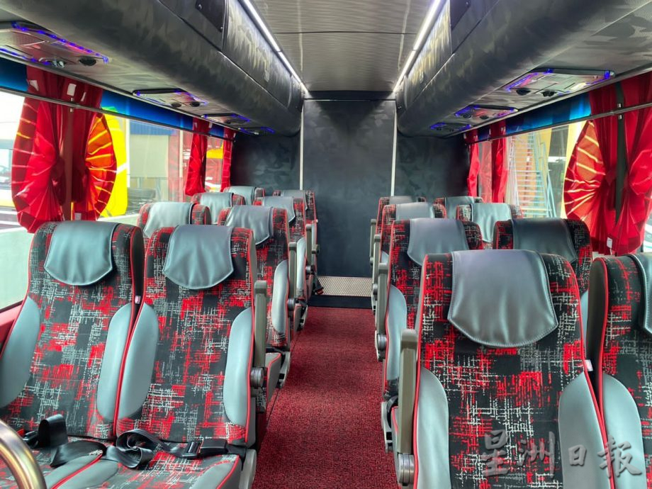 怡中央医院捐血医药局新巴士 621首航 流动性宣传捐血