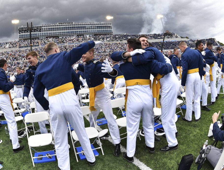 拜登重申不寻求与中国冲突或对抗 指瑞典将很快加入北约