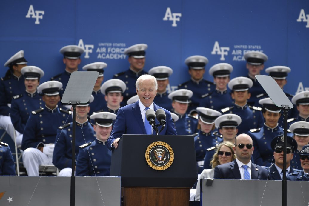 拜登重申不寻求与中国冲突或对抗 指瑞典将很快加入北约