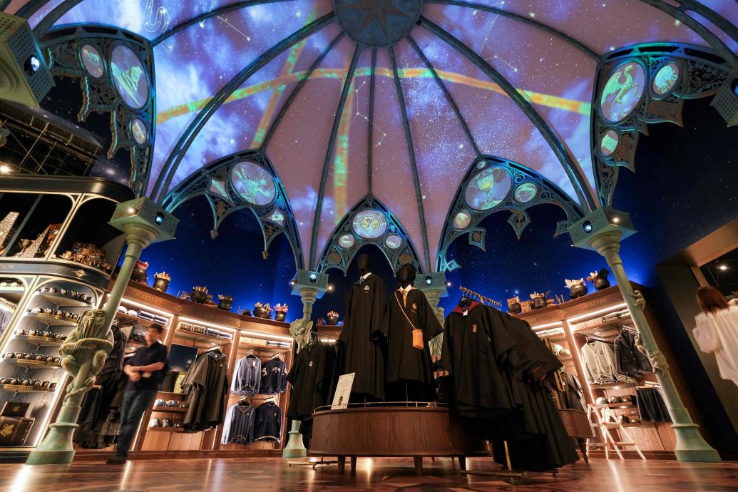 拼盘 走进魔法世界 东京哈利波特主题公园开门迎客