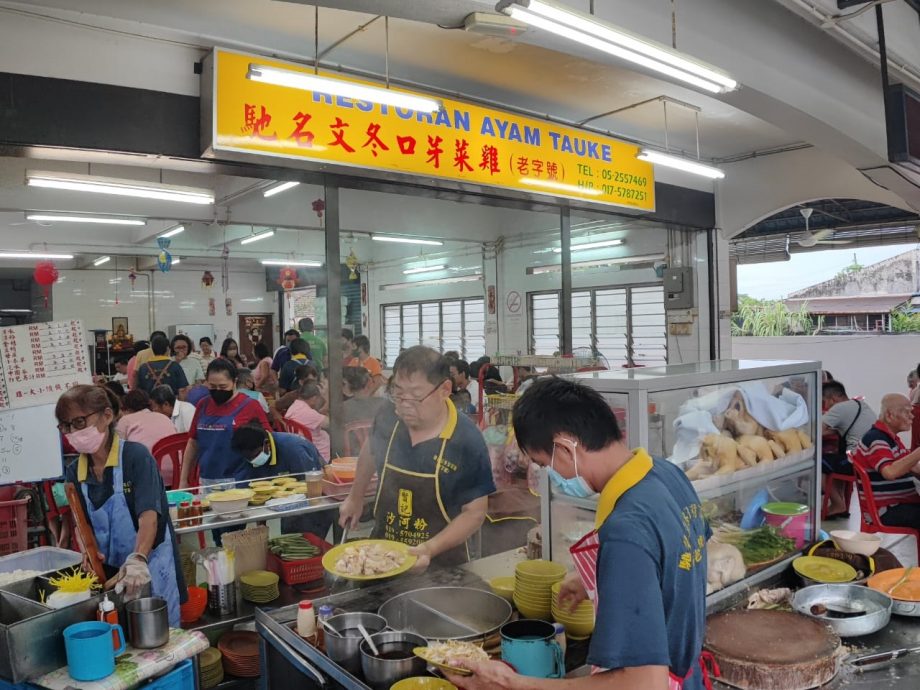 搭上怡保美食列车 芽菜鸡店如雨后春笋林立