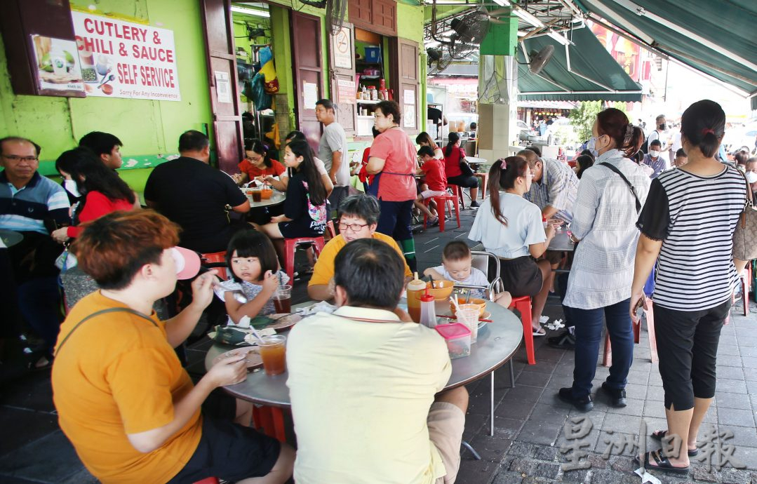 搭上怡保美食列车 芽菜鸡店如雨后春笋林立