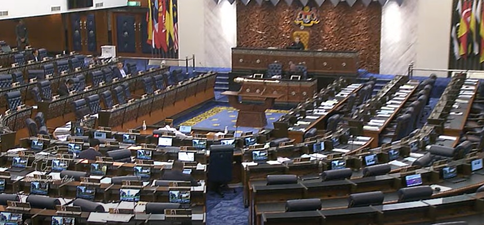 政府提呈国会辩论2021年总稽查司报告 反对党集体缺席抗议