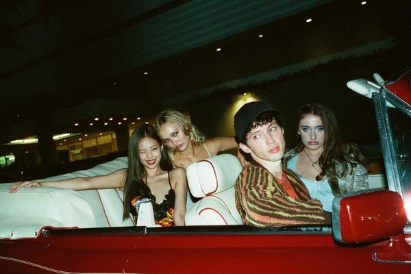 新剧限制级舞姿被批 韩媒爆Jennie自愿演出