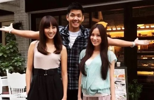 昆凌被问黑人性骚一脸尴尬 大牙曾开撕“黑涩会女星”背后捅刀