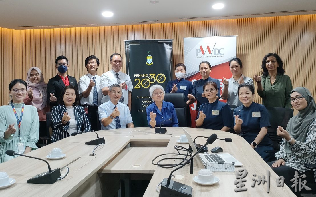 打枪埔社区中心设立一年 章瑛感满意