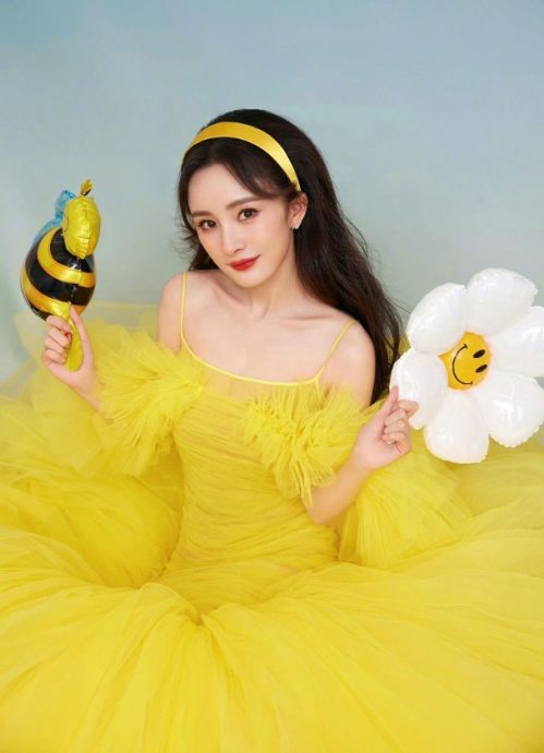 杨幂IP定位泄行踪　被港媒揭没陪女儿庆生