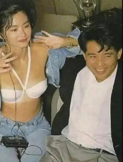 林青霞牛仔外套内搭比基尼 43年前旧照曝光网惊:太敢穿了