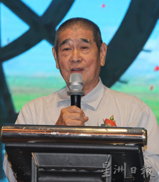 柔: 新山无极圣母天下佛堂 120席孝亲宴温馨欢腾