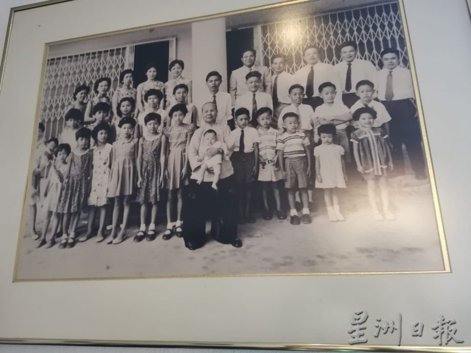 柔:封底:这些人,那些事:逝世第81周年,回顾殉难先烈陈合吉事迹
