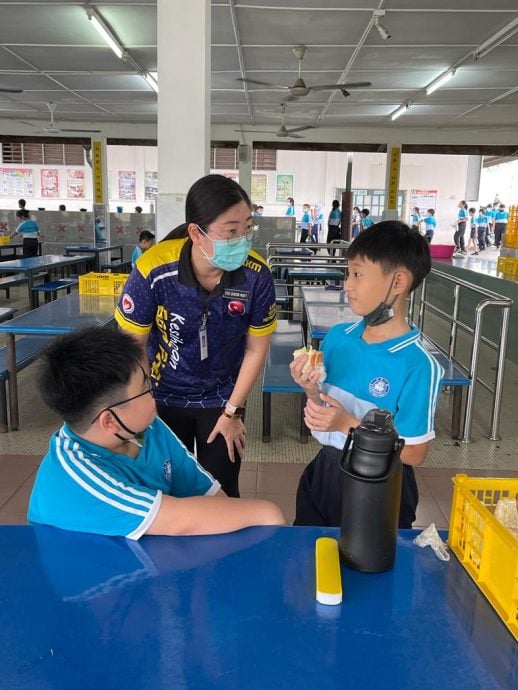 柔:校园营养餐(下篇):约30%学生超重,校园营养餐为学生把关健康